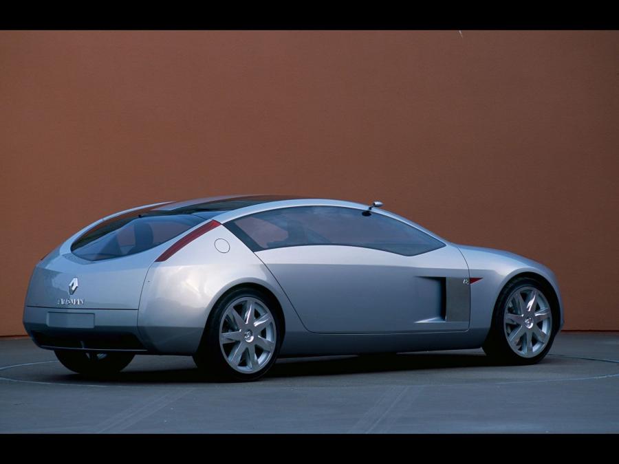  Renault Talisman concept 2001 года  (фото 10 из 12)